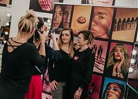 Szkoła Wizażu i Charakteryzacji SWiCh & NYX Proffesional Makeup - zajęcia produktowe oraz warsztaty. Wiosna 2019 r. Fot. Anita Ryfczyńska