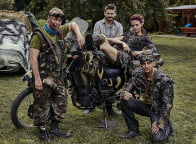 Tematyczne makijaże w wykonaniu m.in. uczennic SWiCh na imprezie firmowej QED & Friend - fot. Konrad Werkowicz